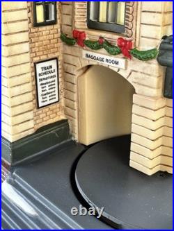 Dept 56 Christmas in the City Union Station Collectors' Edition # 2147 / 7000