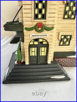 Dept 56 Christmas in the City Union Station Collectors' Edition # 2147 / 7000