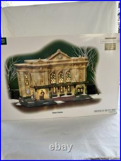 Dept 56 Christmas in the City Union Station Collectors' Edition # 2147 / 7000