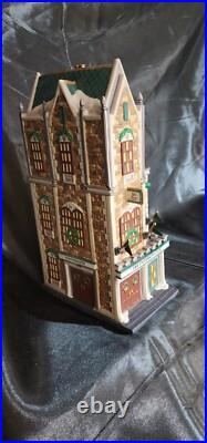 Dept 56 Christmas in the City University Club #58945 Item#309