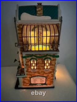 Dept 56 Christmas in the City University Club #58945 NEW
