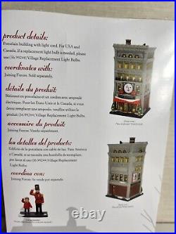 Dept 56 FAO Schwarz Store 6007583 2021 Christmas in City Joining Forces 6007587