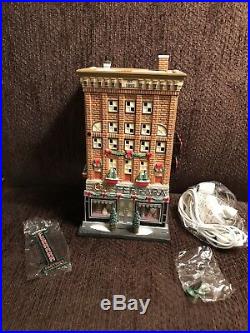 Dept 56 Ferrara Bakery & Cafe Christmas in the City Perfect condition store disp