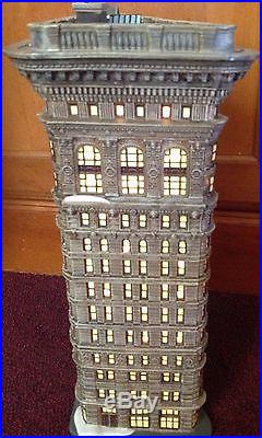 Dept 56 Flat Iron Building Christmas in the City