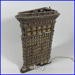 Dept 56 Flatiron Building Christmas in the City Illuminated No Statue, No Chips