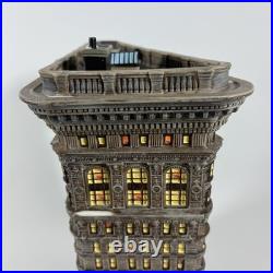 Dept 56 Flatiron Building Christmas in the City Illuminated No Statue, No Chips
