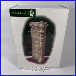 Dept 56 Flatiron Building Christmas in the City Illuminated No Statue, No Chips