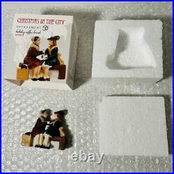 Dept 56 HOLIDAY COFFEE BREAK #4025251 Figurine Christmas In The City