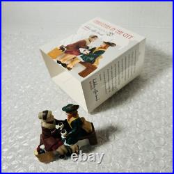 Dept 56 HOLIDAY COFFEE BREAK #4025251 Figurine Christmas In The City