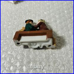 Dept 56 HOLIDAY COFFEE BREAK #4025251 Figurine Christmas In The City