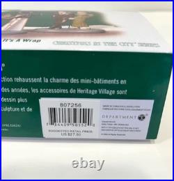Dept 56 It's A Wrap 807256 Christmas In The City Charming Accessory NIB