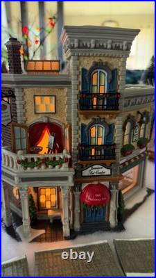 Dept 56 Jamison Art Center 56.59261 Christmas in the City Limited Edition Box