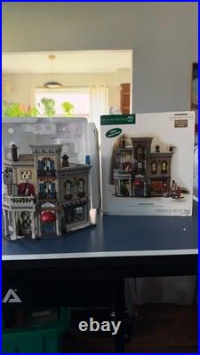 Dept 56 Jamison Art Center 56.59261 Christmas in the City Limited Edition Box