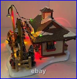 Dept 56 Lyndale Tree Lot Original Snow Village Lighted 10x8x6 2008 Retired