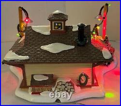 Dept 56 Lyndale Tree Lot Original Snow Village Lighted 10x8x6 2008 Retired