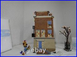 Dept 56 Parkside Holiday Brownstone #58937 Complete and Works Dept 56 Parkside Holiday Brownstone #58937 Complete and Works
