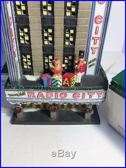 Dept 56 RADIO CITY MUSIC HALL 56.58924 & Radio City Rockettes