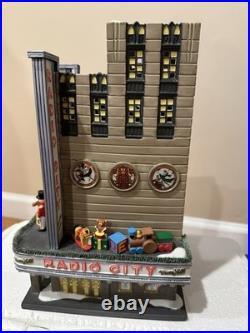 Dept 56 Radio City Music Hall Christmas in the City 2002 Christmas Village