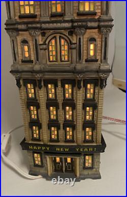 Dept 56 The Times Tower 2000 Special Edition Christmas in the City WORKS / WOB