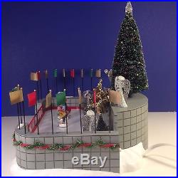 Dept 56 VILLAGE ANIMATED ROCKEFELLER PLAZA SKATING RINK Christmas in the City