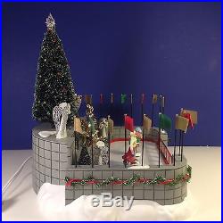 Dept 56 VILLAGE ANIMATED ROCKEFELLER PLAZA SKATING RINK Christmas in the City