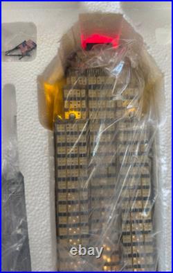 Dept 56 -empire State Building 59207 Rare Christmas In The City See Notes