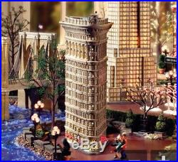 Flat Iron Building NY dept 56 Christmas in the city buildings 2006