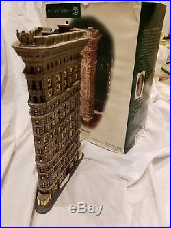 Flatiron Building Retired Department 56 Christmas in the City Pre-Owned
