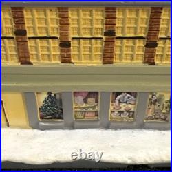 Hawthorne Village MACY'S Christmas In New York Collection With Santa HTF Rare Hawthorne Village MACY'S Christmas In New York Collection With Santa HTF Rare