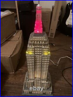 MINT Department 56 Empire State Building #59207 Christmas in City Series