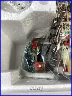 NEW Dept. 56 2008 Miller & Son's Hardware Garden Center #799994 Christmas City
