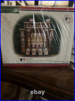 NY YANKEES DEPT. 56 Yankee Baseball Stadium Christmas In The City Series 5658923