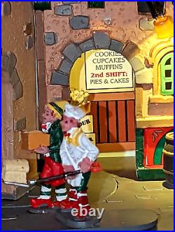 Santas Wonderland Mrs Claus Kitchen Baking Elves Lemax Christmas Village Animate