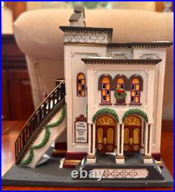 The Majestic Theater Dept 56-Christmas in the City -used-mint condition